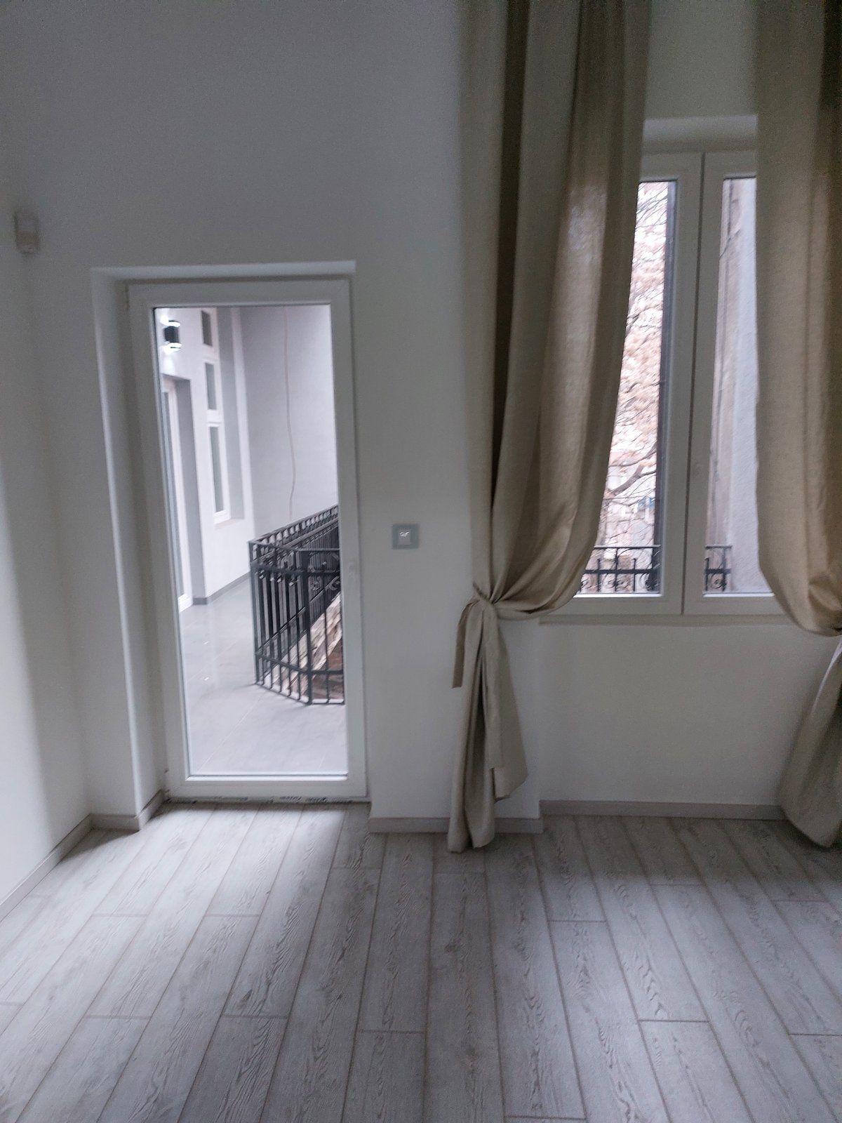 Квартира, 1280 м², 461 000$ — FAKTOR